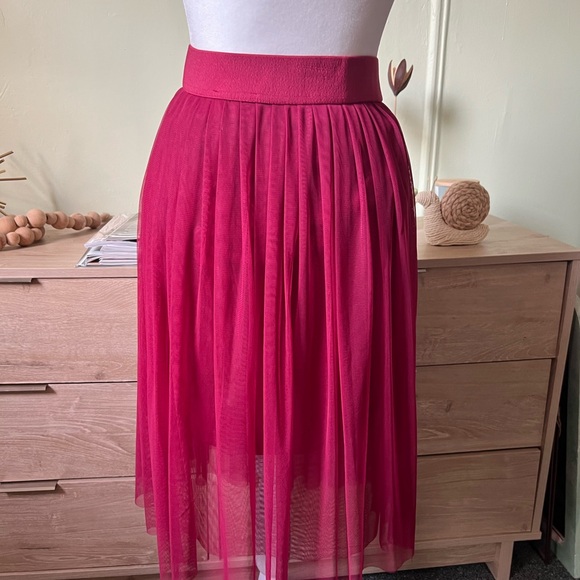 Maroon Red Layered Mesh Pleated Tutu High-Waist Modest Midi Knee-Length Skirt S - Picture 8 of 16